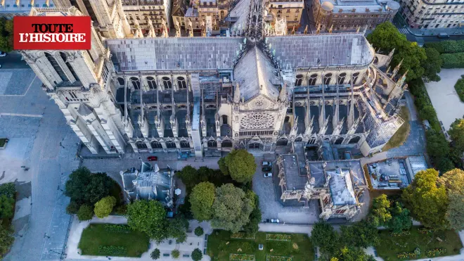 Notre-Dame de Paris, l'indestructible