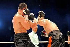 Boks: Babilon Boxing Show w Jaworznie - waga superlekka: Jan Lodzik - Domenico Valentino 13.05.2022