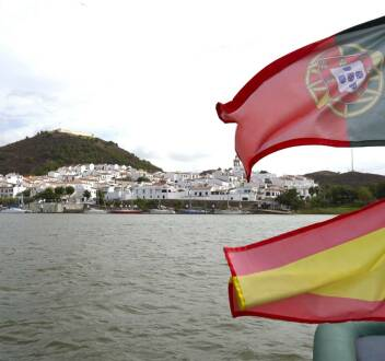 La Raya: entre España y Portugal: Mirando al Douro