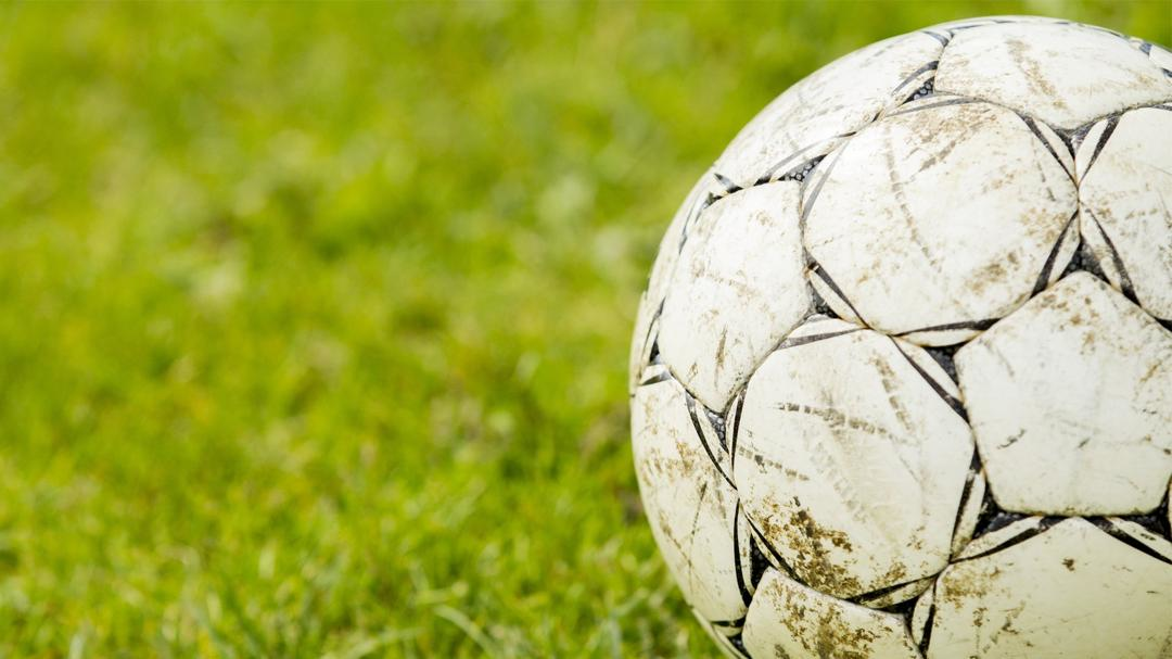 Fotboll: Välgörenhet Svennis-matchen